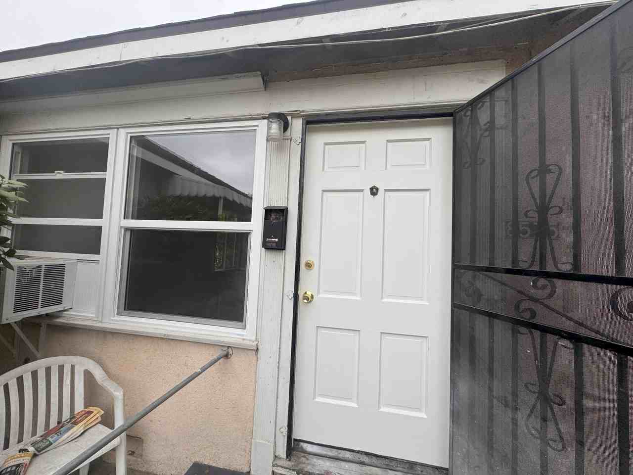 8575 Bennett Ave - Photo 2 of 13