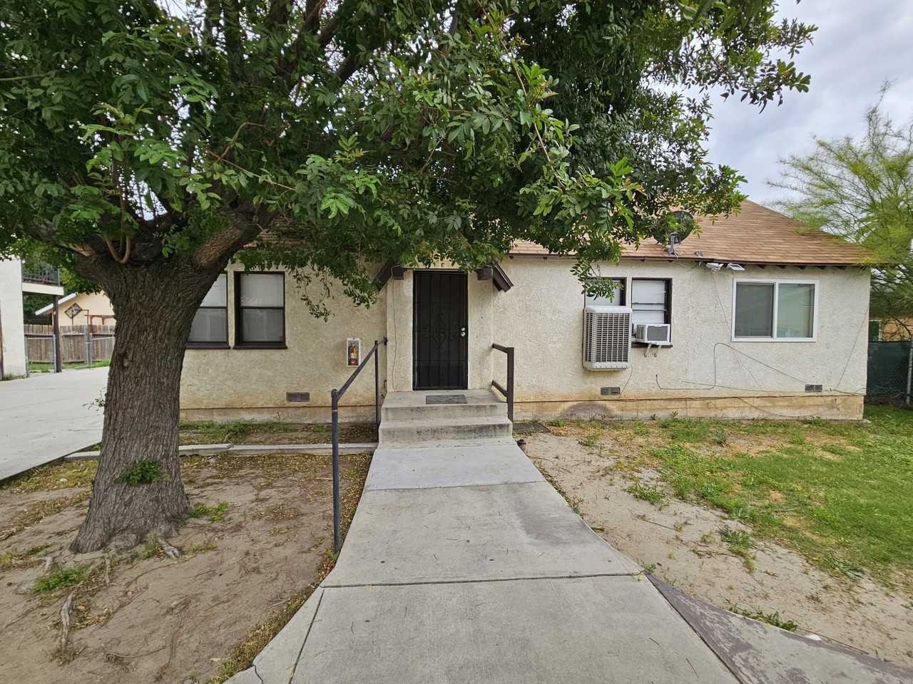 951 N Crescent Ave - Photo 2 of 2