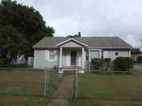 35 Laurel Dr - Photo 1 of 1