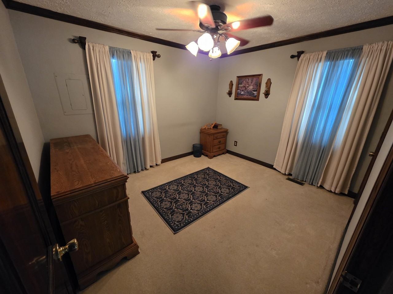 35 Laurel Dr - Photo 5 of 13