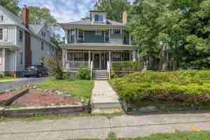 featured image of 2869 Hampshire Rd