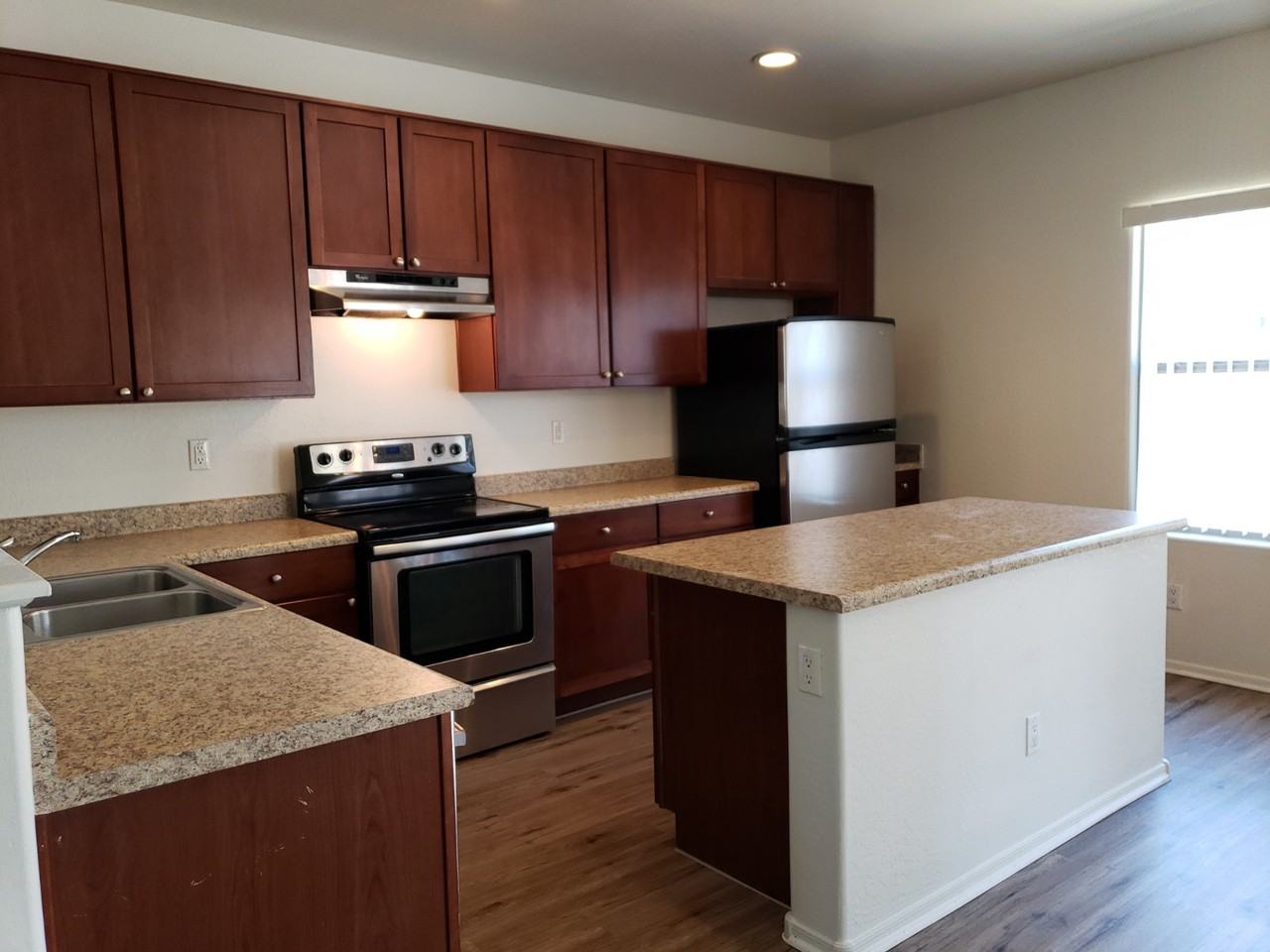 2492 S Sailors Ct - Photo 2 of 17