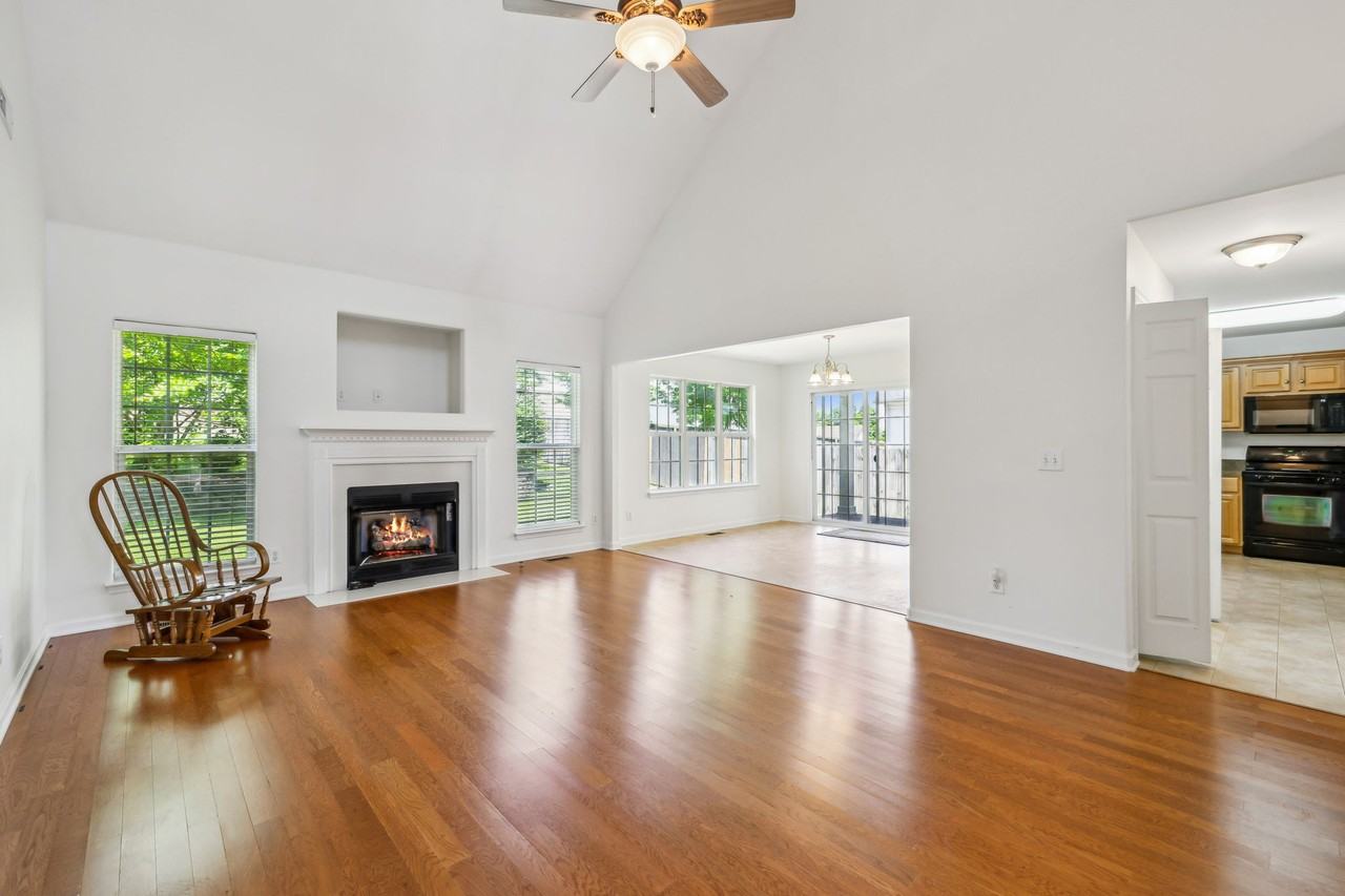 4012 Kristen St #NA - Photo 5 of 18