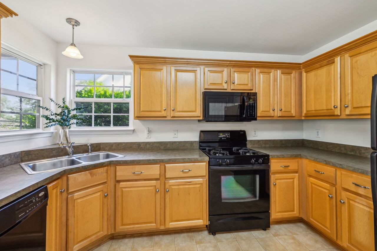 4012 Kristen St #NA - Photo 7 of 18
