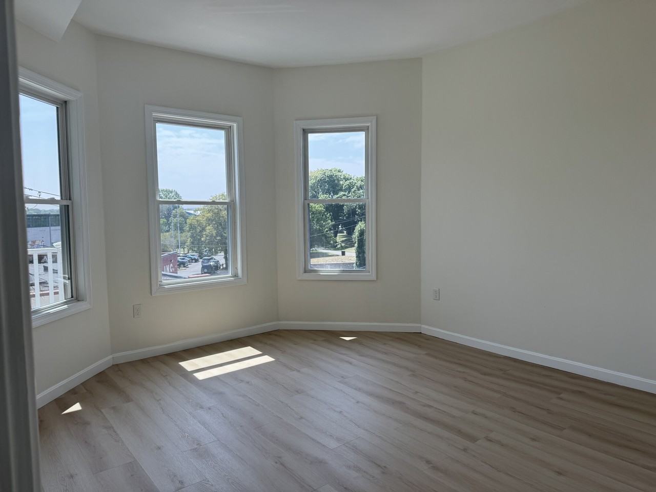 Harvard St #3 - Photo 2 of 12