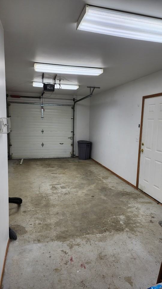 1545 Crestline Dr #B - Photo 3 of 26