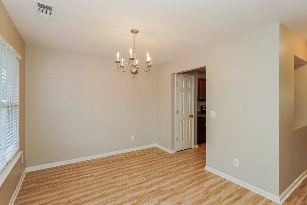 2145 Erin Ln - Photo 6 of 17