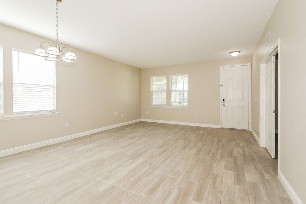 7185 Steventon Way - Photo 5 of 16