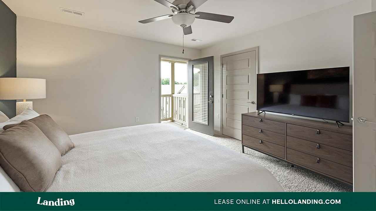 610 Universal Drive - Photo 5 of 50