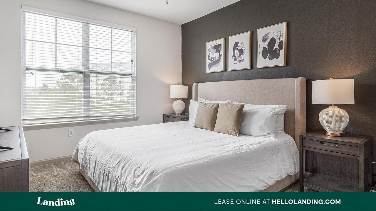 5025 Wembly Central Lane - Photo 4 of 34