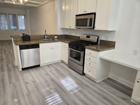 175 Cahill Park Dr - Photo 1 of 1