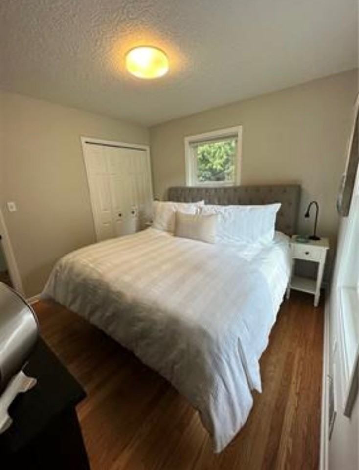 403 Sw 18th St #A - Photo 3 of 12