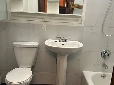 428 W 147th St #1 - Photo 4 of 31