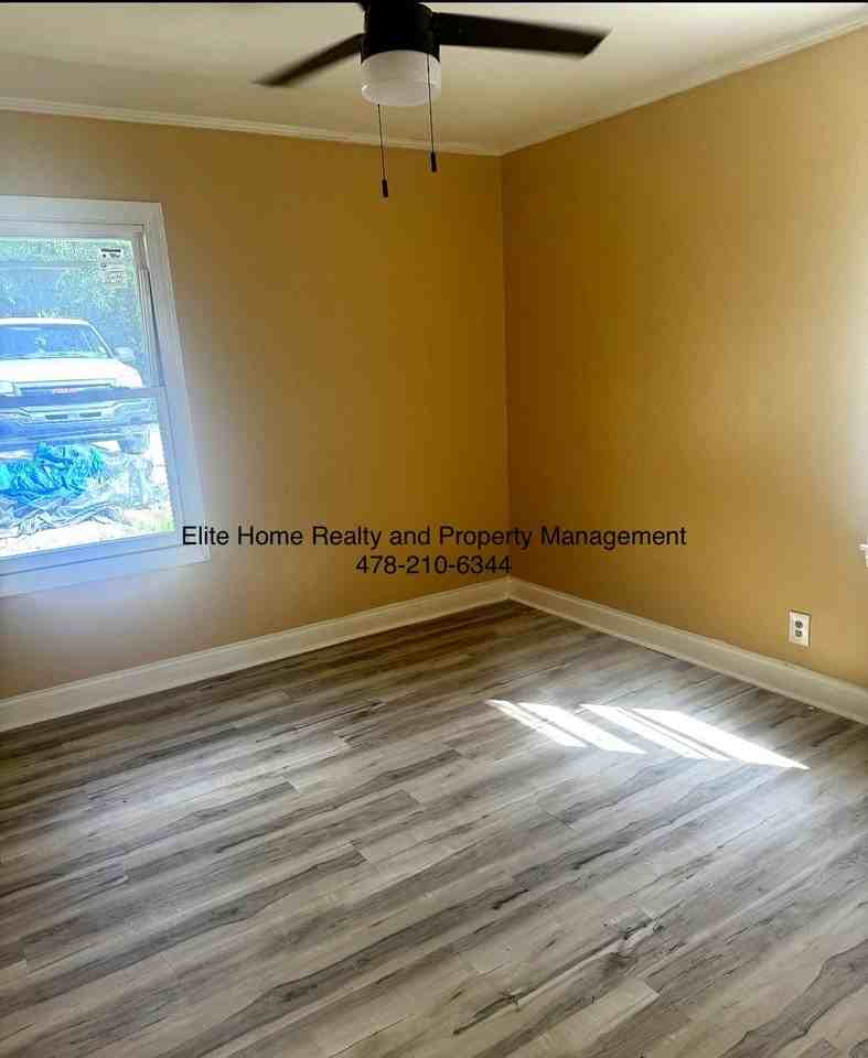 2847 New Clinton Rd #1 - Photo 5 of 10