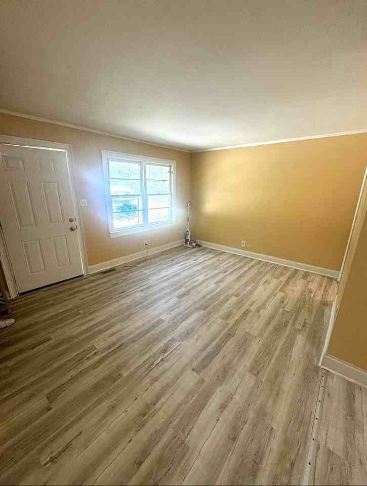 2847 New Clinton Rd #1 - Photo 7 of 10