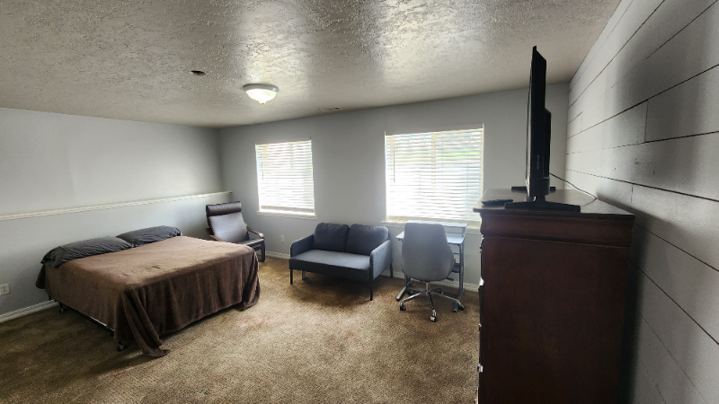 8543 S Poison Oak Dr - Photo 3 of 10