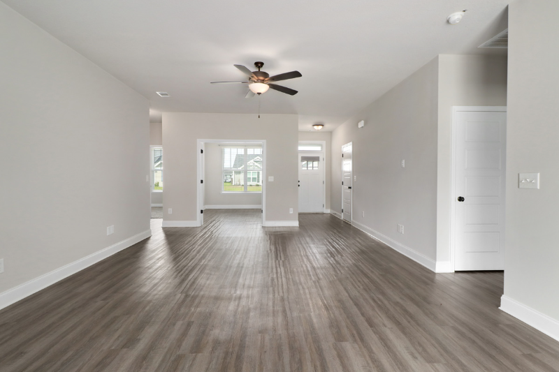 112 Wisteria Lane - Photo 4 of 20