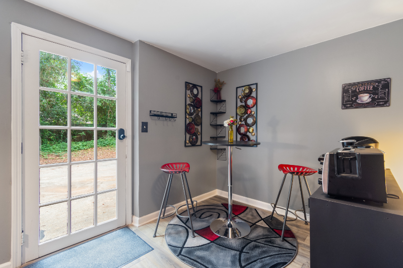 142 Wanda Ave #2 - Photo 2 of 16