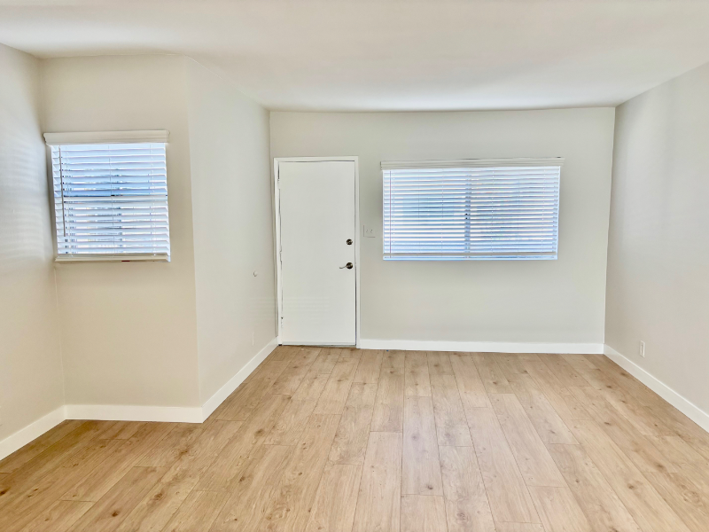 812 Westmount Drive #16 - Photo 2 of 7