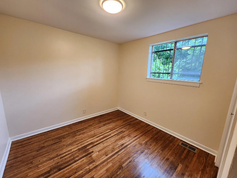 2415 Meharry Blvd - Photo 3 of 8