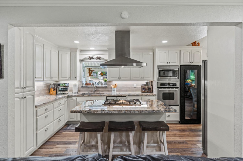 8054 Horseshoe Bar Rd - Photo 3 of 20