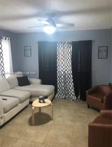 7035 Southwest 21st Street - Photo 3 of 14