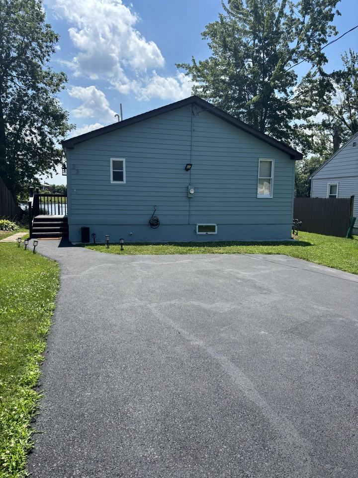 23 Manhattan Park Dr #NA - Photo 2 of 26