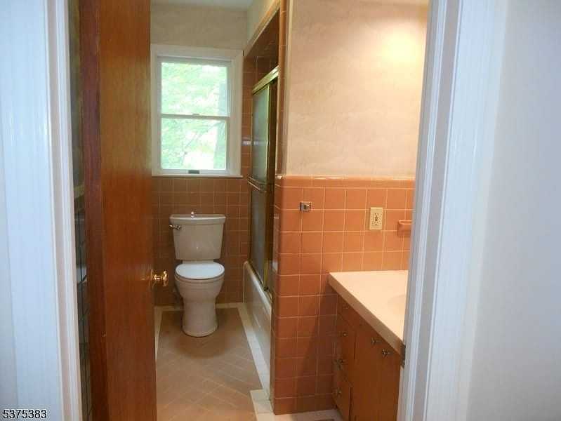 25 Orchard Pl #NA - Photo 2 of 15