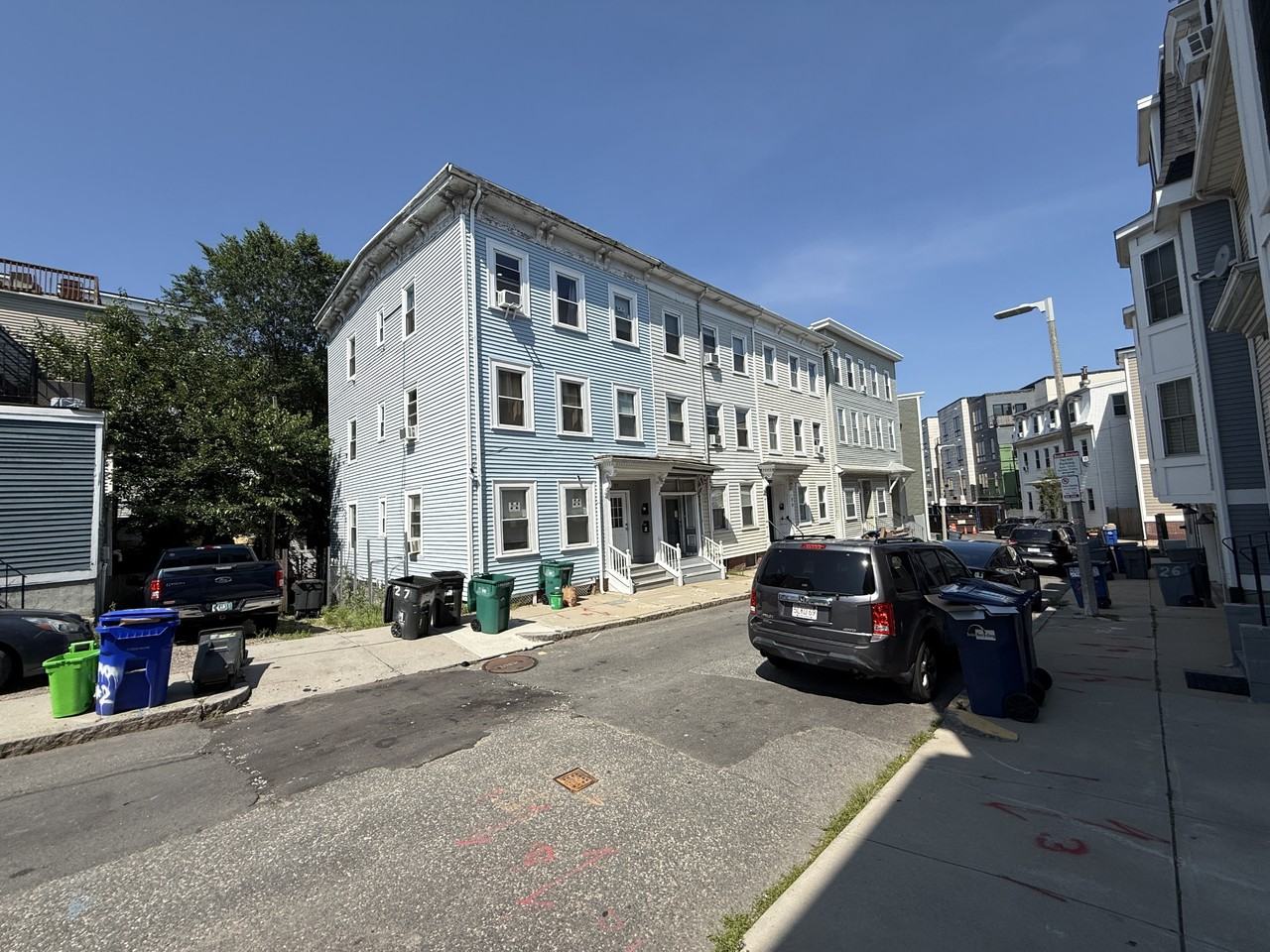 27 Woodward St #3 - Photo 3 of 17