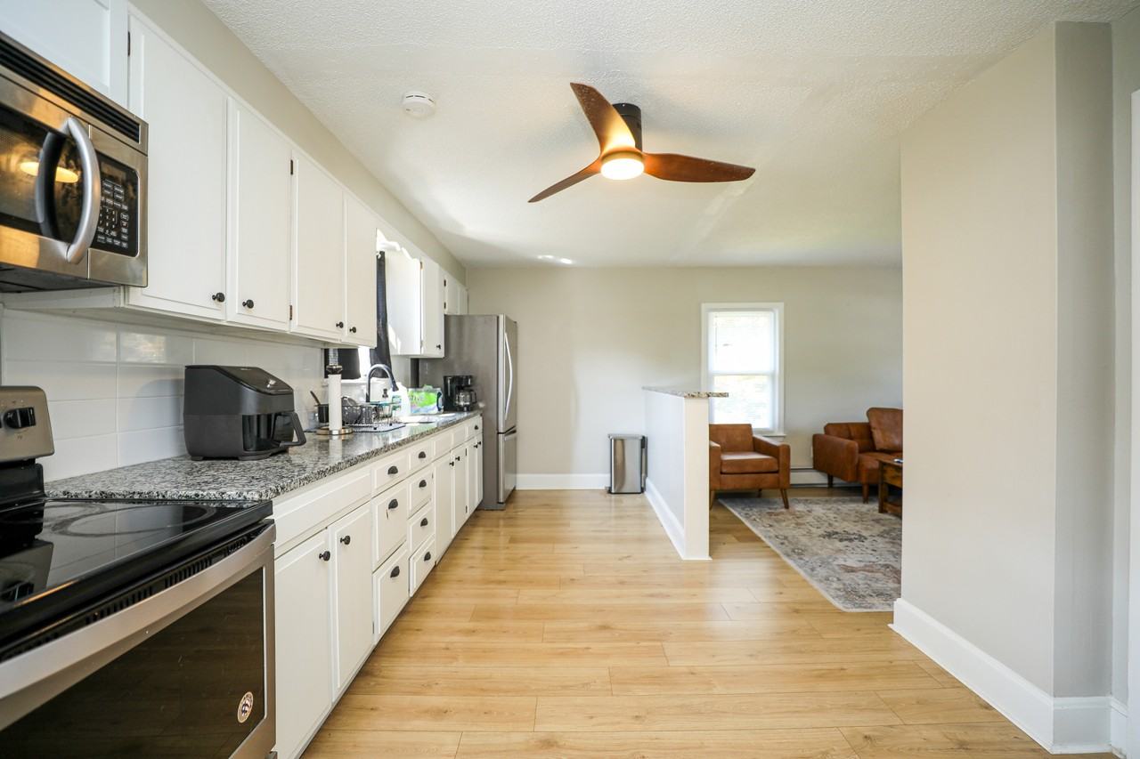 6163 Pratt St #63B - Photo 3 of 22