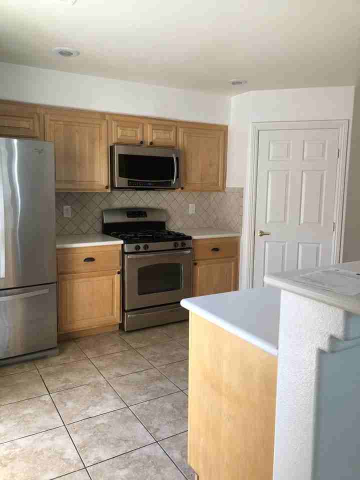 2812 China Cove St - Photo 3 of 13