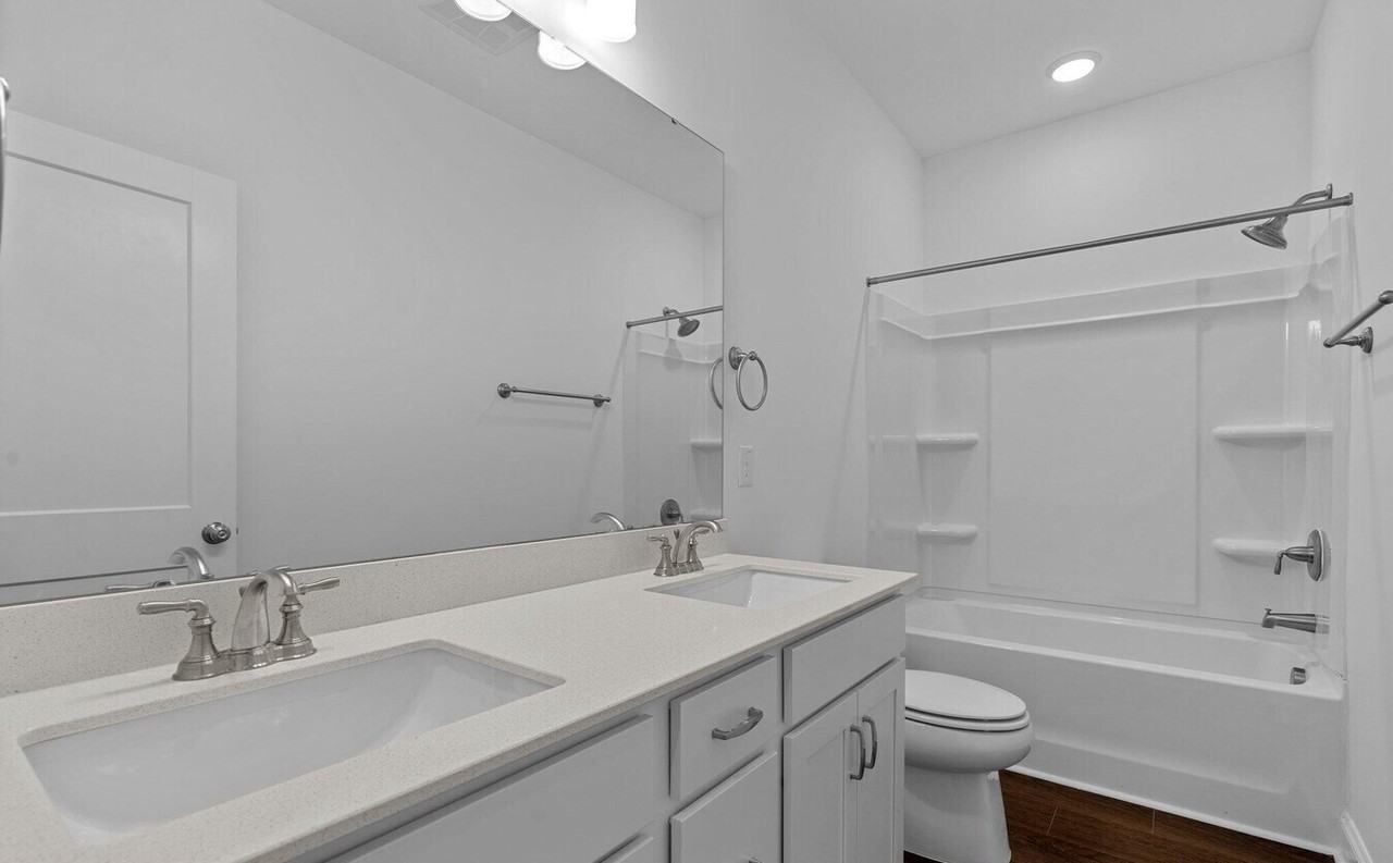 113 N Franklin St #200 - Photo 4 of 41