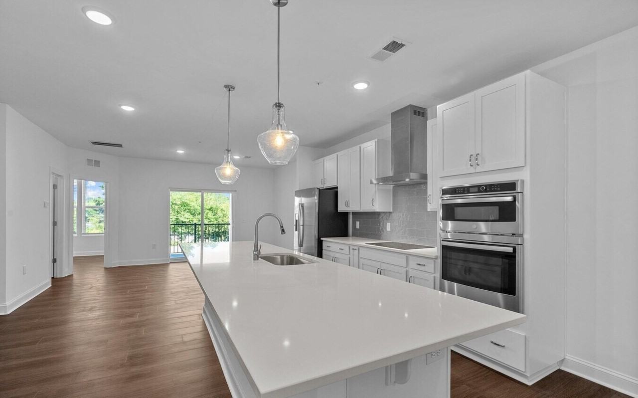 113 N Franklin St #200 - Photo 5 of 41