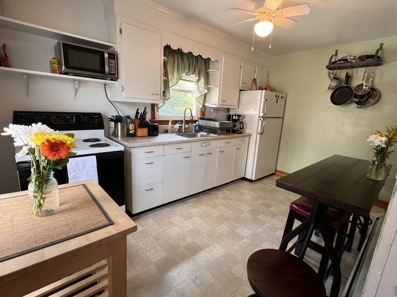 324 Woodland View Dr #NA - Photo 3 of 8