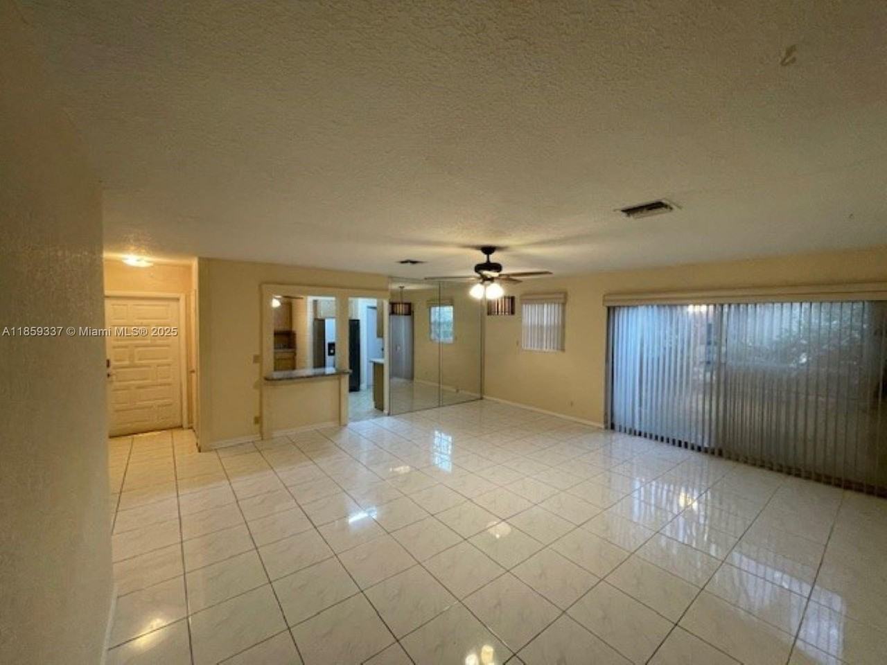 4831 Nw 12th St - Photo 3 of 19