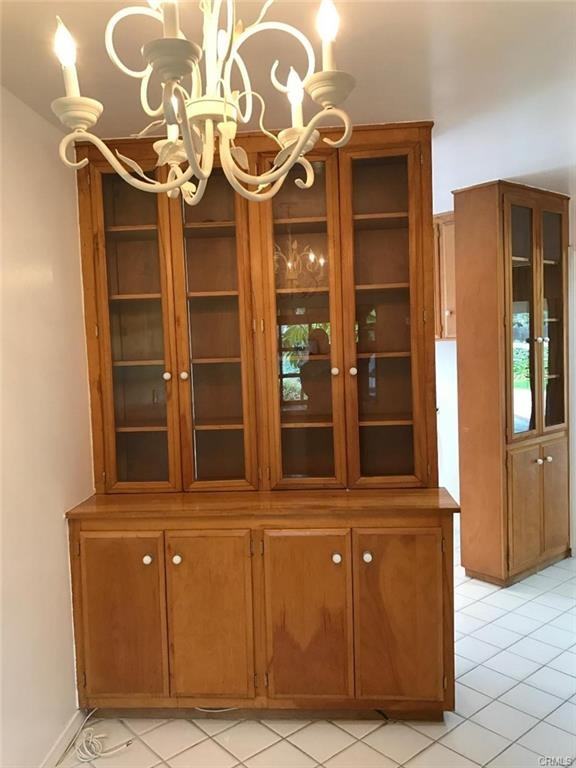 23439 Clarendon St - Photo 6 of 8