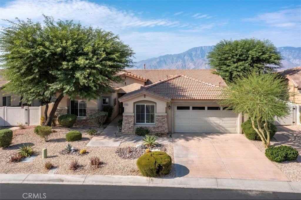 64355 Silver Star Ave - Photo 2 of 4