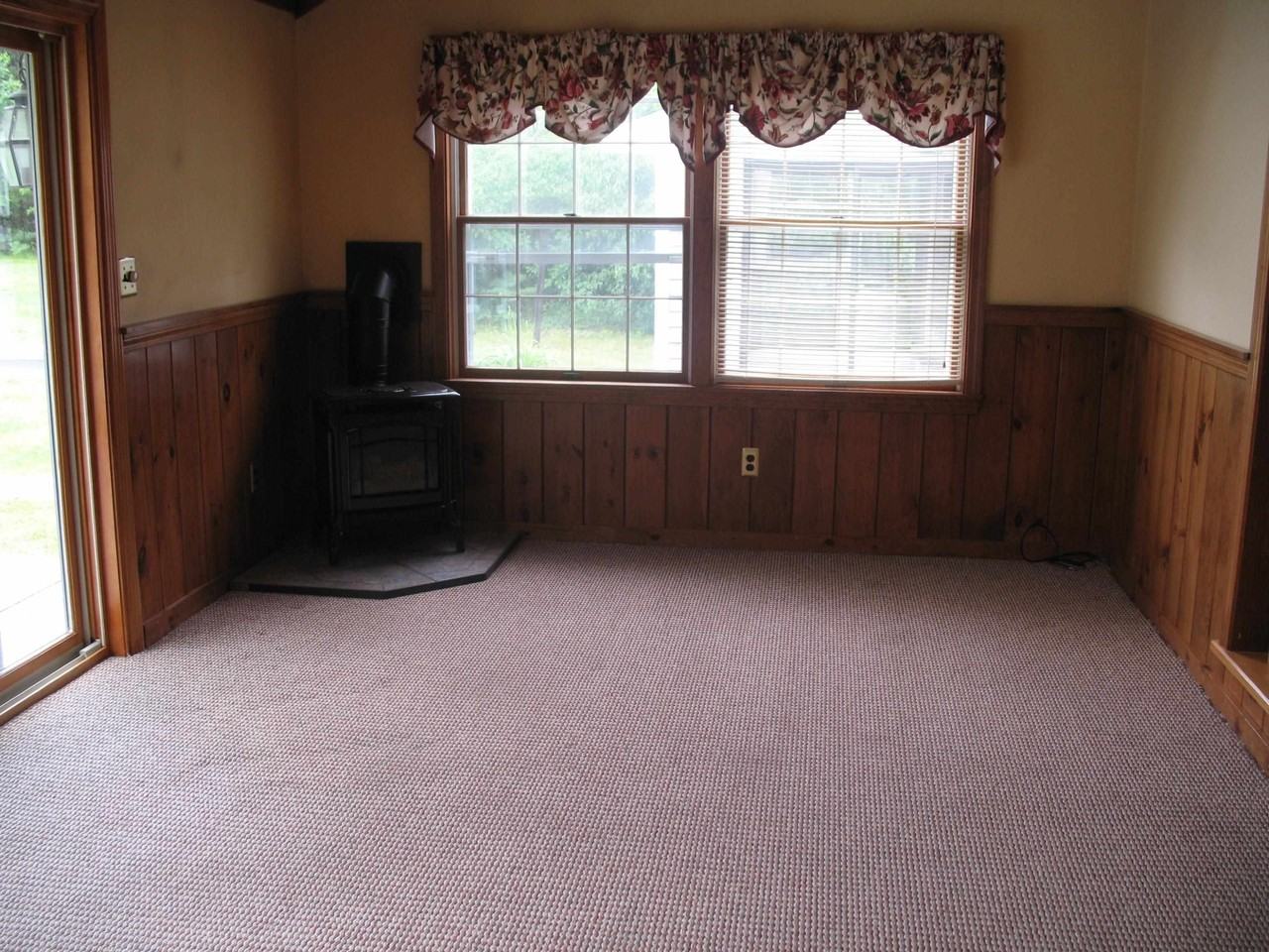 182 W Shore Dr - Photo 6 of 10