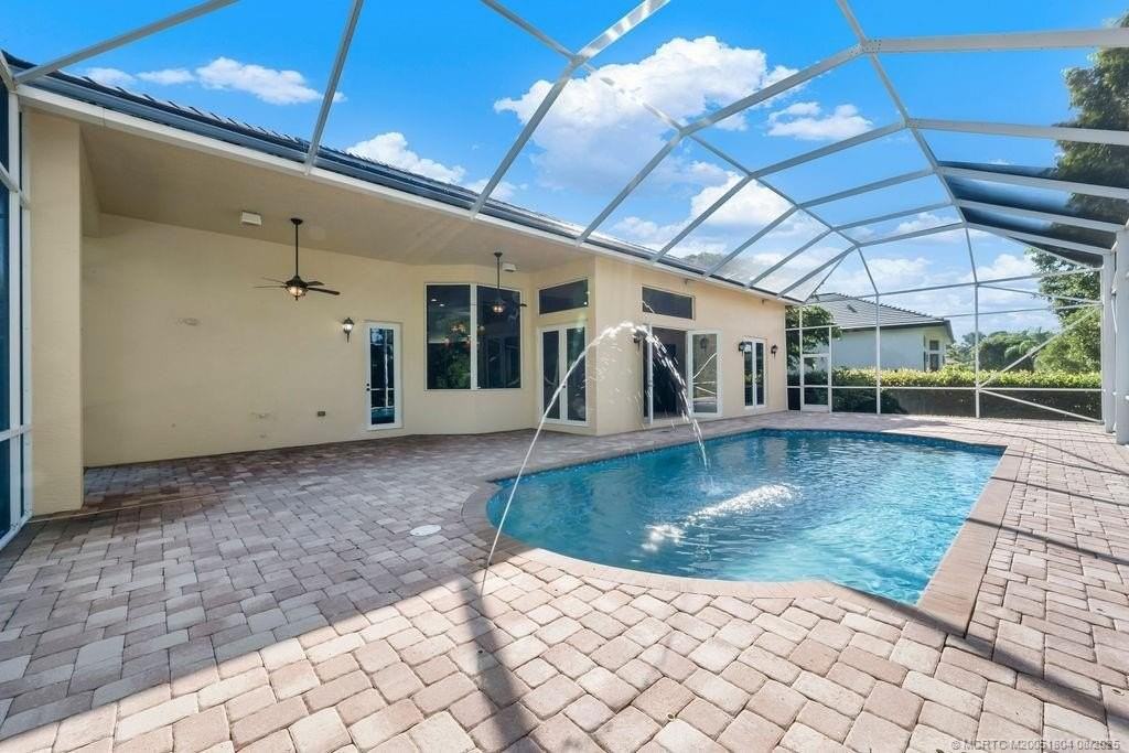 511 Sw Squire Johns Ln - Photo 3 of 28