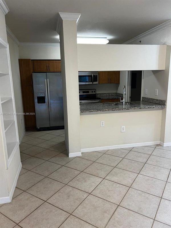 6482 Emerald Dunes Dr ##215 - Photo 6 of 9