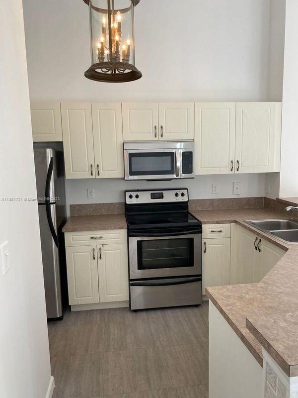 4871 Via Palm Lks ##871 - Photo 2 of 11