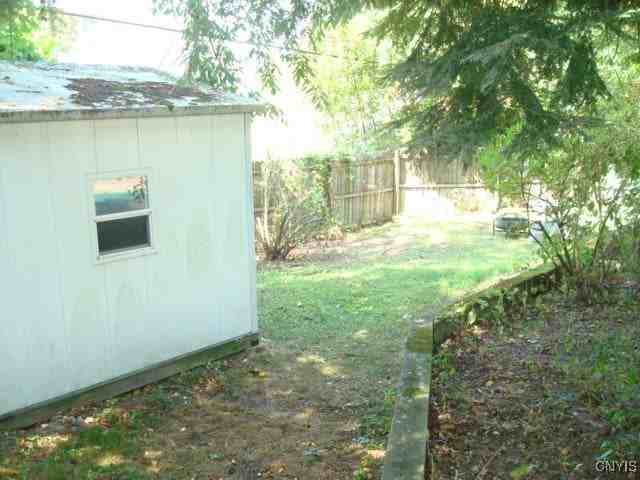 210 Hurlburt Rd - Photo 3 of 29