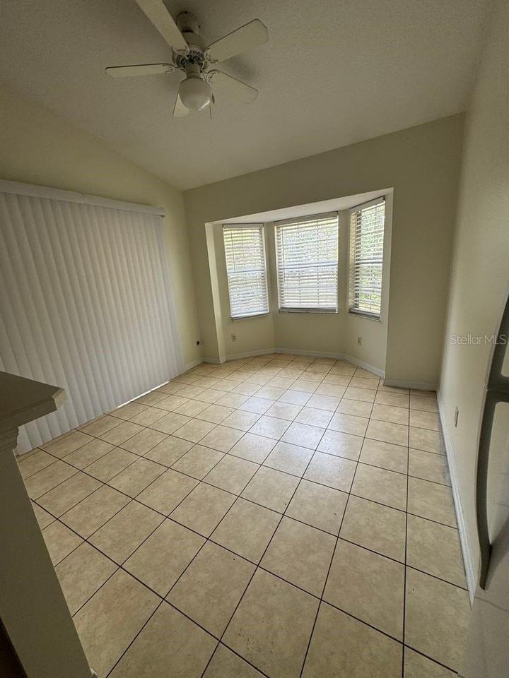 4221 Ne 32nd Cir - Photo 4 of 5