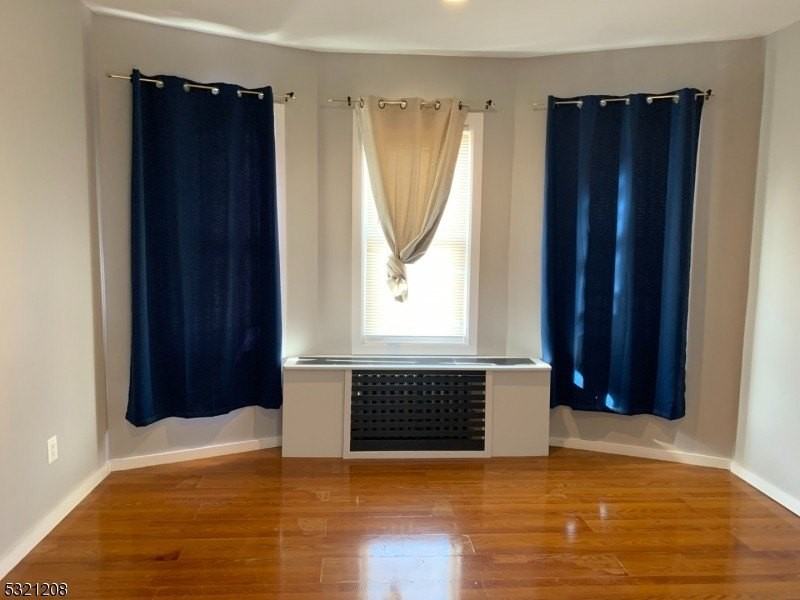 214 21st St - Photo 6 of 10