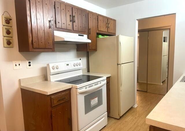 140 Amberly Dr - Photo 2 of 19