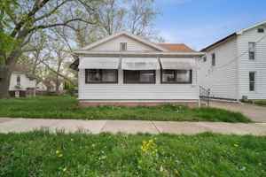 featured image of 803 W Grove St