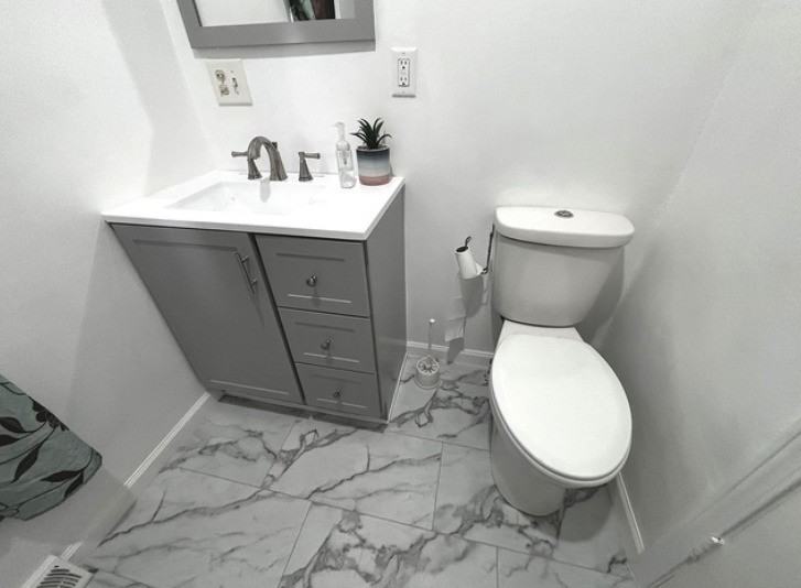 803 W Grove St - Photo 6 of 6