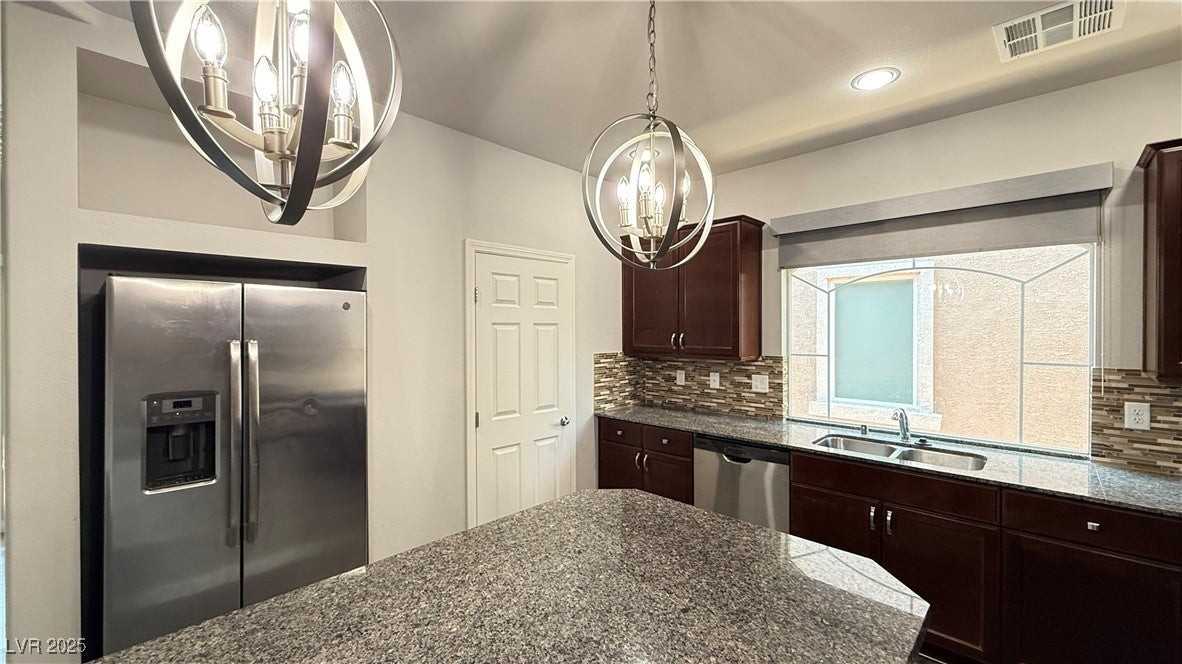 6556 Foley Estate Ave - Photo 7 of 30