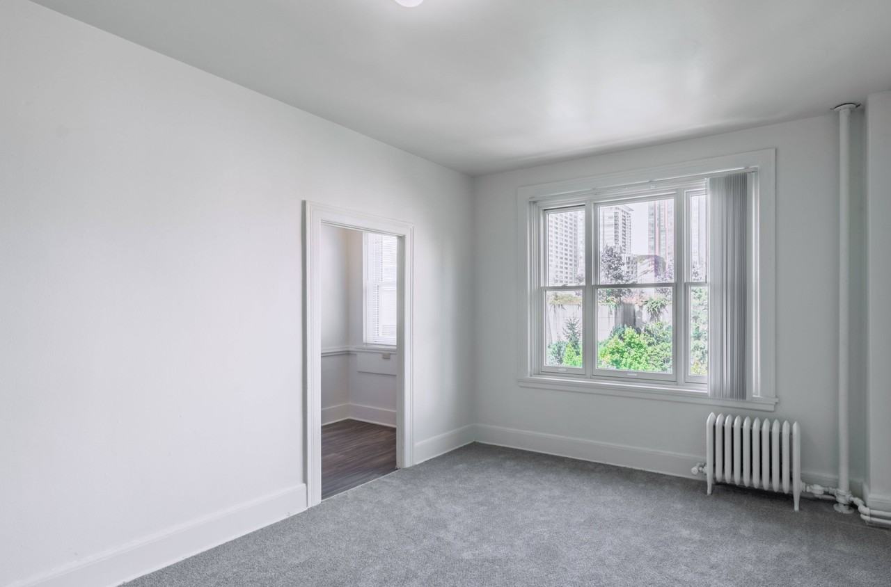 Cambridge Apartments - Photo 7 of 25