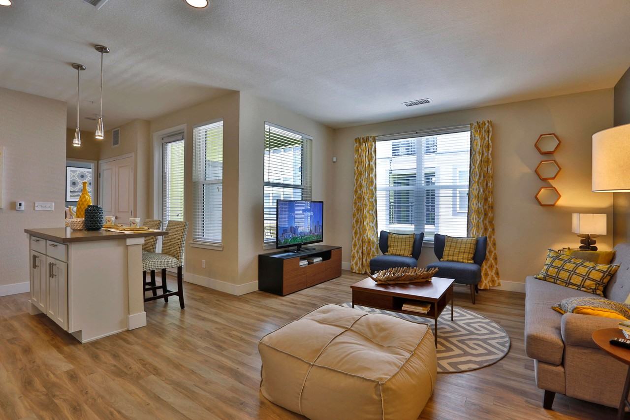 Westend - Photo 6 of 33